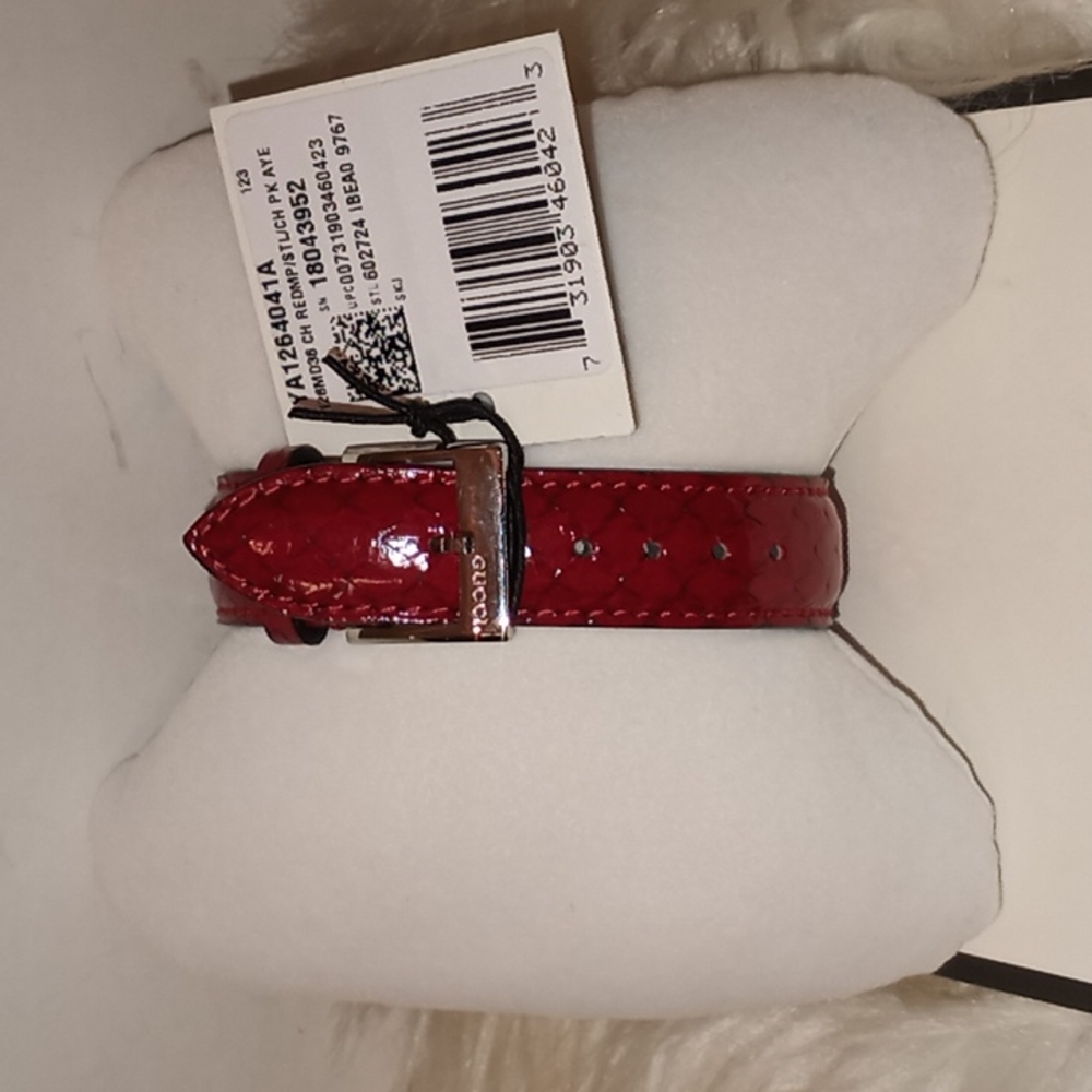 Gucci Red Patent Leather Band Watch - Picture 6 of 13